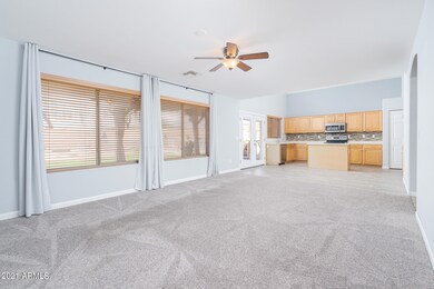 10_Living-Room_02