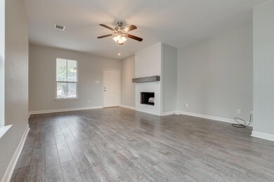 1310 Oakcrest Dr, Providence Village, TX 76227 - photo 3