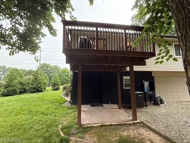 Relaxing Deck Off Dining/Kitchen Area