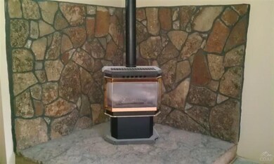 61189 Benham Rd, Bend, OR 97702 - photo 3