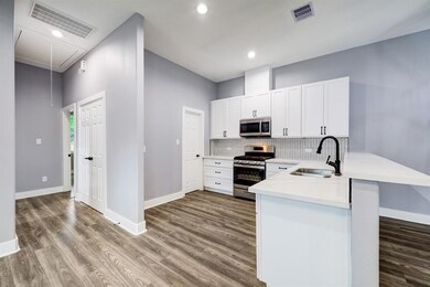 1014 Junell St unit B, Houston, TX 77088 - photo 5