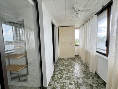 671 NE 195th St unit 425E, Miami, FL 33179 - photo 3