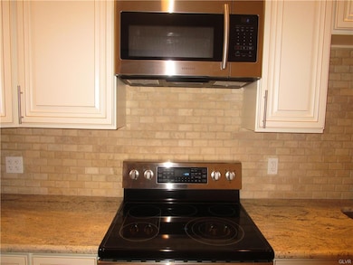 336 N 12th St, Allentown, PA 18102 - photo 6