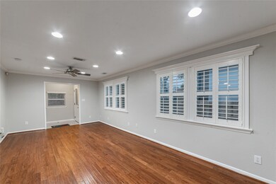402 E 27th St, Houston, TX 77008 - photo 4