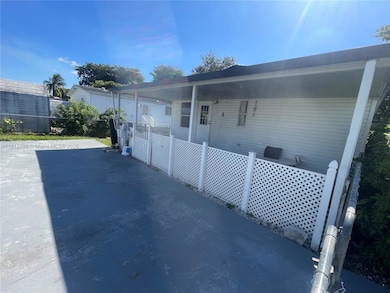 19800 SW 180th Ave, Miami, FL 33187 - photo 3