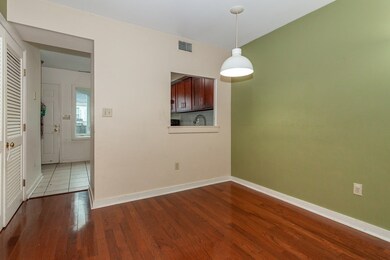 27 Wenlock Rd, Dorchester, MA 02122 - photo 4