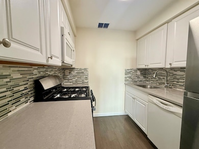 The Park Hamilton unit 6W, Jersey City, NJ 07302 - photo 6