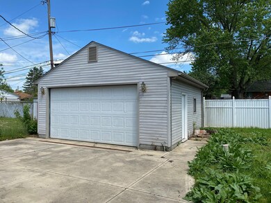 4028 Rickenbacker Ave, Columbus, OH 43213 - photo 4