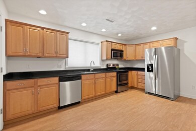 382 Walnut St unit 103, Lynn, MA 01905 - photo 4