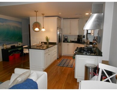 21 Charter St unit Suite 302, Boston, MA 02113 - photo 2
