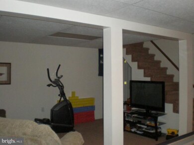 13335 Locust Level Rd, Greencastle, PA 17225 - photo 7