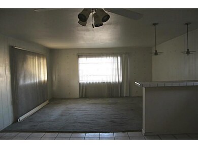 Den With Ceiling Fan