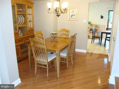 3176 Burnley Place, Southampton, PA 18966 - photo 4