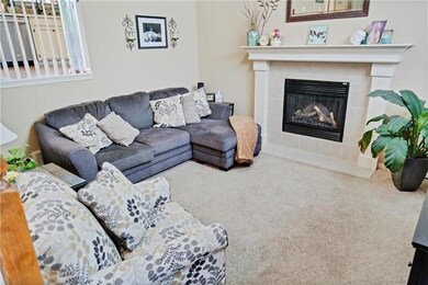 1114 Carlisle Dr, Raymore, MO 64083 - photo 5