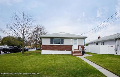 105 Riche Ave, Staten Island, NY 10314 - photo 2