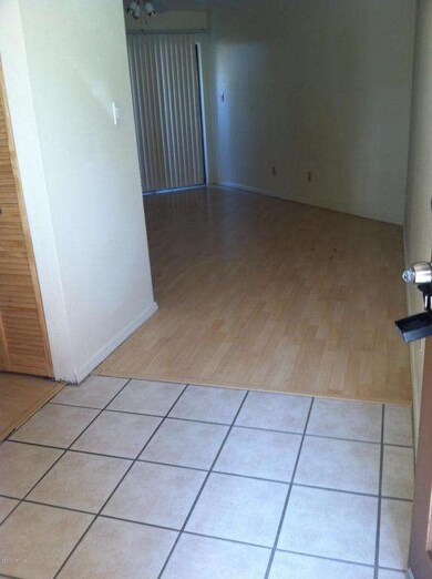 1402 S Jentilly Ln unit 101, Tempe, AZ 85281 - photo 2