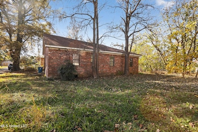 421 Lincoln Place, Clarksdale, MS 38614 - photo 5