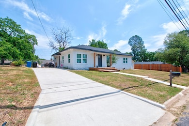 308 Jennie Ln, Denison, TX 75020 - photo 2