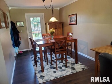 2213 18th St, Bettendorf, IA 52722 - photo 5