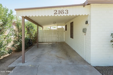 2163 W Flower St-0645