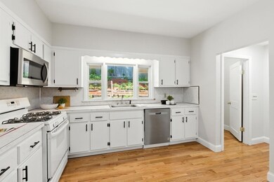 21 Upcrest Rd, Brighton, MA 02135 - photo 4