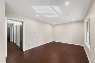 5905 Patridge Dr, Pearland, TX 77584 - photo 3