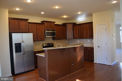 23200 Scholl Manor Way unit 1312, Clarksburg, MD 20871 - photo 4
