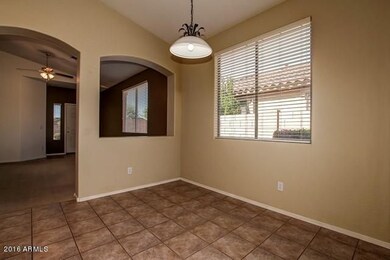 16623 N 169th Ave-Dining Area into Livin