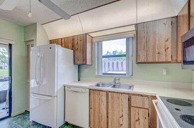 5433 Mendoza St, West Palm Beach, FL 33415 - photo 5