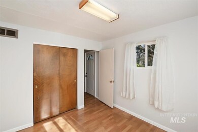 921 N Shamrock Ave, Boise, ID 83713 - photo 7