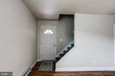 818 Shaw Ave, Lansdale, PA 19446 - photo 2