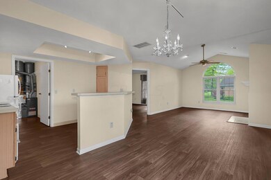 3-web-or-mls-5827-locbury-ln