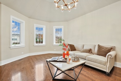 8318 W 91st St, Oak Lawn, IL 60457 - photo 4