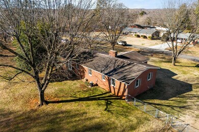 3017 Poplar Cir, Shelby, NC 28152 - photo 5