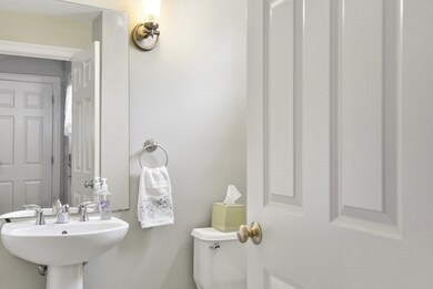 31 Fletcher Ave unit 11, Lexington, MA 02420 - photo 3