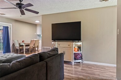 532 W 148th Place S, Glenpool, OK 74033 - photo 7