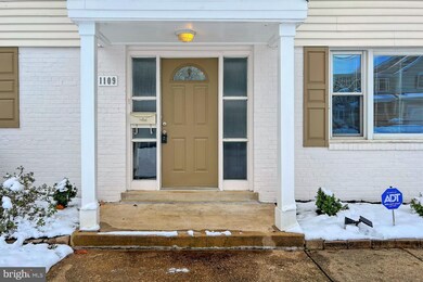 1109 Hillcrest Dr SW, Vienna, VA 22180 - photo 5