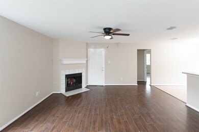 8715 High Mountain Dr, Houston, TX 77088 - photo 6