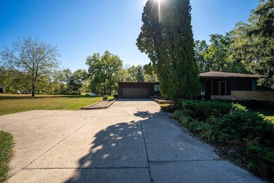 15361 S Bluff Rd, South Beloit, IL 61080 - photo 2