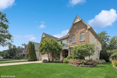 792 S Chatham Ave, Elmhurst, IL 60126 - photo 3