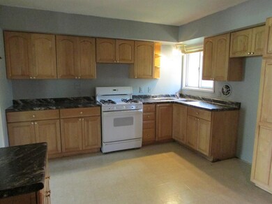 103 W 15th St, La Porte, IN 46350 - photo 3