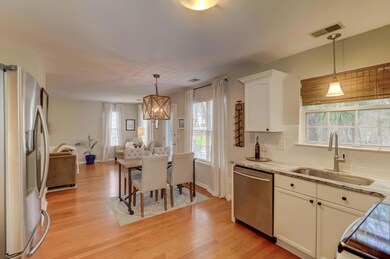 2433 Chatelain Way (8)