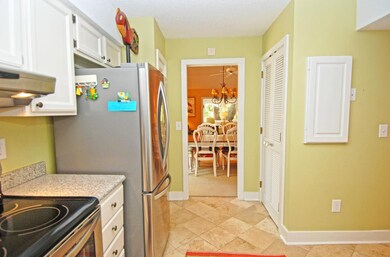 MLS6_DSC_0048_kitchen 3_fxed