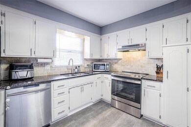 12931 W 100th St, Lenexa, KS 66215 - photo 7