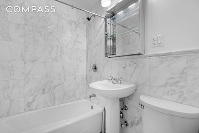 330 E 58th St unit 4-F, New York, NY 10022 - photo 6