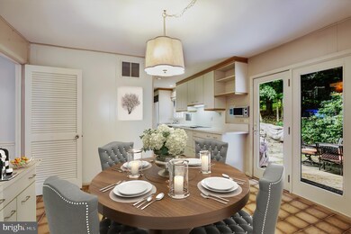 7916 Robison Rd, Bethesda, MD 20817 - photo 6