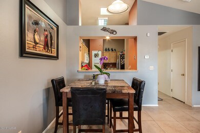 Dining2