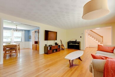 4 Wethersfield Dr, Andover, MA 01810 - photo 4