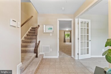 5203 Wyndholme Cir, Baltimore, MD 21229 - photo 2