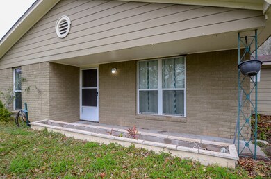 305 Leon Rd, Rosenberg, TX 77471 - photo 3